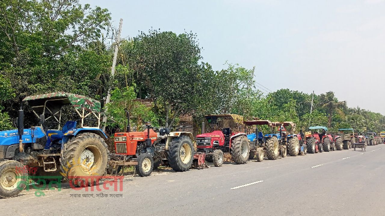 গাংনীতে ডিজেল সংকট: পাম্পে ট্রাক্টরের দীর্ঘ লাইন, ব্যাহত হচ্ছে চাষাবাদ