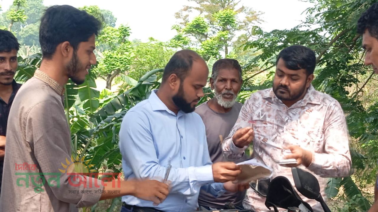 লাইসেন্স ছাড়া তেল নিতে গিয়ে জরিমানা গুনলেন দুই চালক : জীবননগরে ম্যাজিস্ট্রেটের অভিযান
