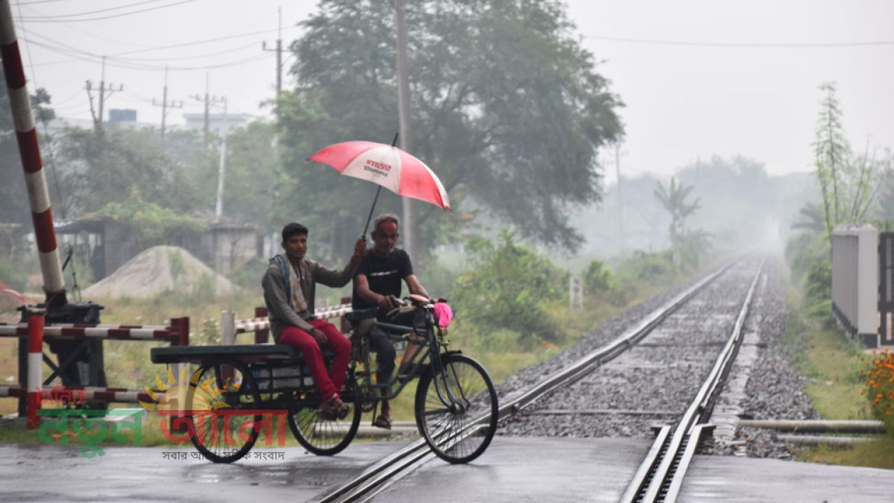 দাবদাহ থেকে স্বস্তির খবর: শনিবার থেকে দেশজুড়ে বৃষ্টির পূর্বাভাস, কমতে পারে তাপমাত্রা