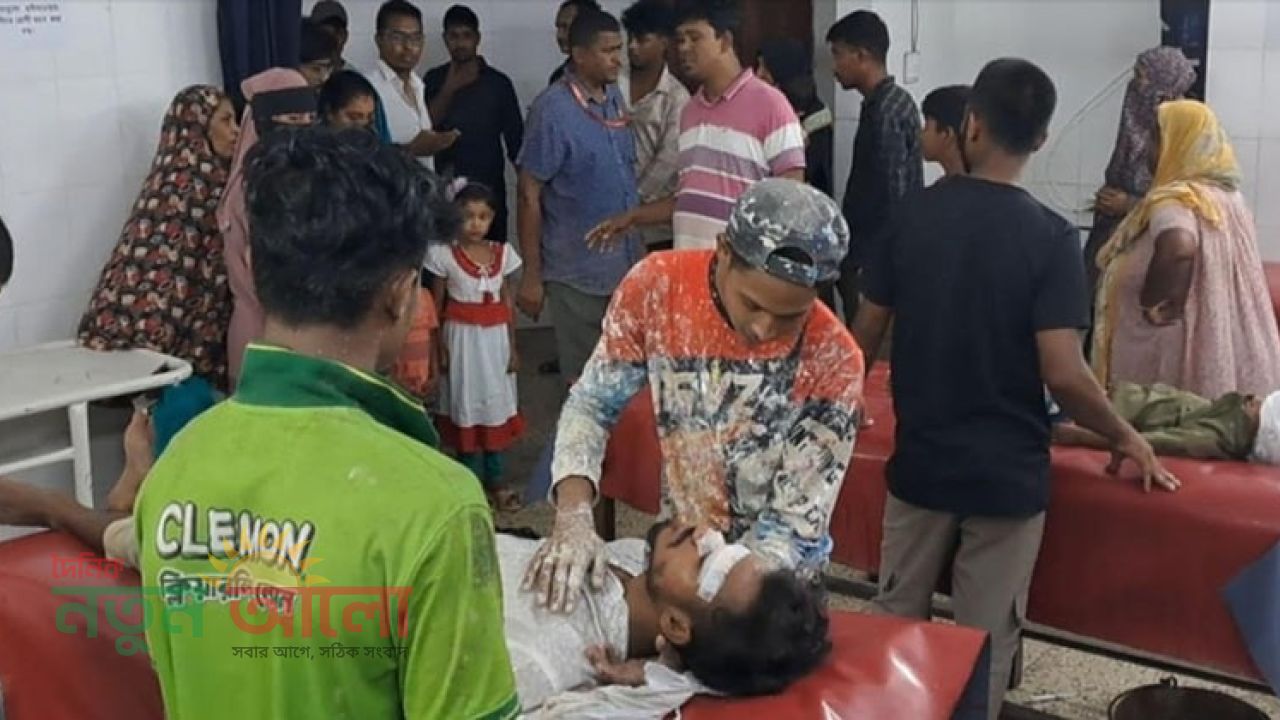 গোপালগঞ্জে বাস ও ইজিবাইকের মুখোমুখি সংঘর্ষে শিশু নিহত, আহত ৫