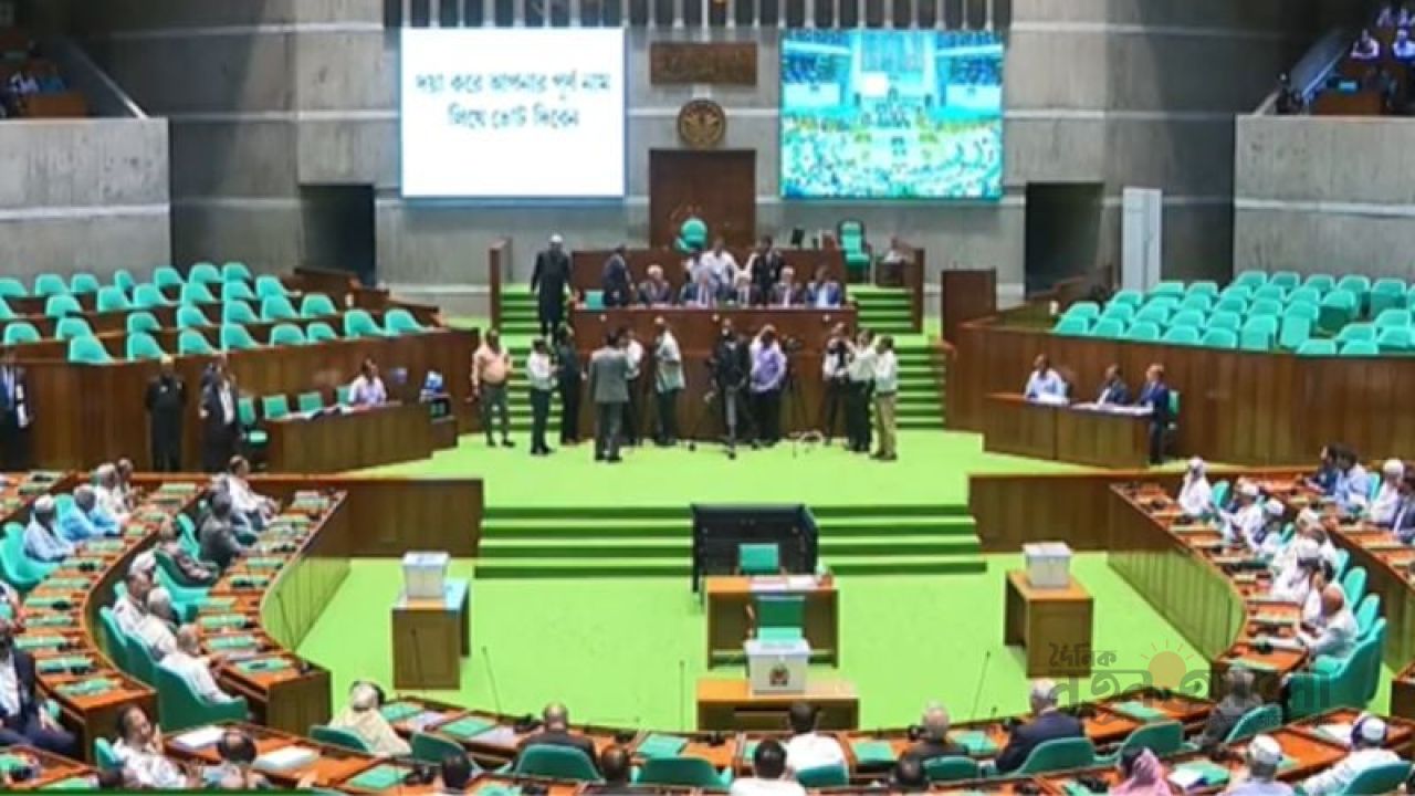 রাষ্ট্রপতি নির্বাচন: সংসদে ভোট, বিকেলে জানা যাবে ফল