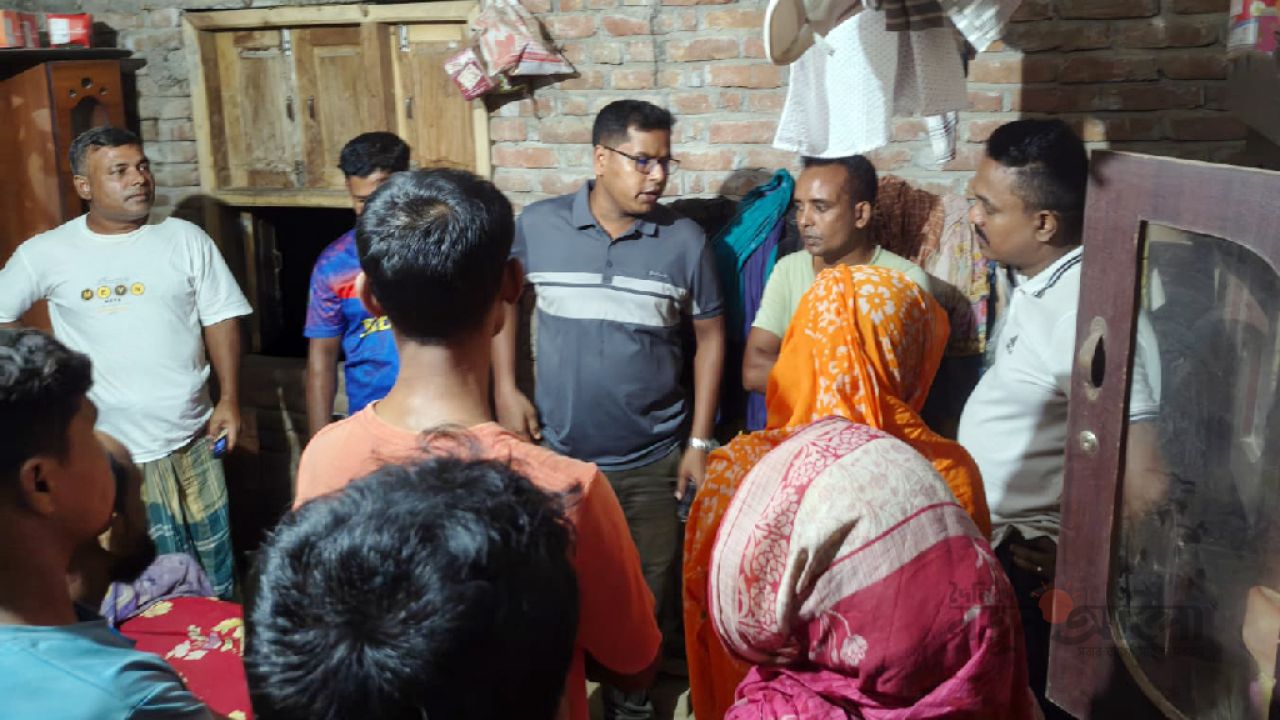 গাংনীতে ফাঁকা বাড়িতে দুঃসাহসিক চুরি, ৪ লাখ টাকার স্বর্ণসহ নগদ অর্থ লুট