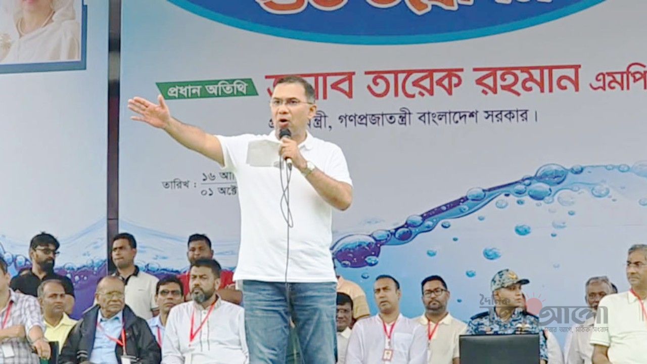 অনাকাঙ্ক্ষিত ঘটনাকে পুঁজি করে অরাজকতার চেষ্টা চলছে: ফেনীতে প্রধানমন্ত্রী তারেক রহমান