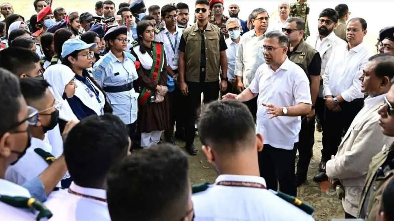 ডেঙ্গু প্রতিরোধে সরকার ও নাগরিকদের সম্মিলিত প্রচেষ্টার আহ্বান প্রধানমন্ত্রীর