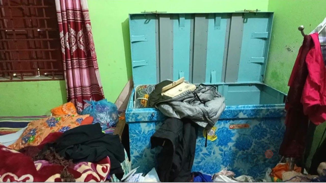 মুকসুদপুরে একই রাতে ৫ বাড়িতে দুর্ধর্ষ চুরি, নগদ টাকা ও স্বর্ণালংকার লুট
