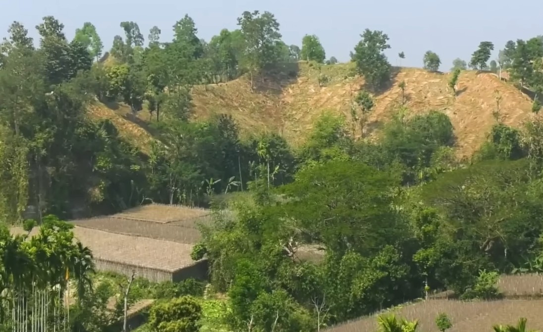 বিচিত্র জীবনধারার পাহাড়ি দ্বীপ: মহেশখালীর মোহনীয় সৌন্দর্য